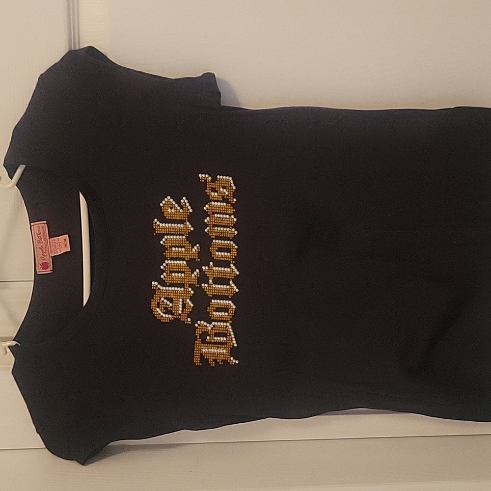 Apple Bottoms Black Tee with Gold Detailing
